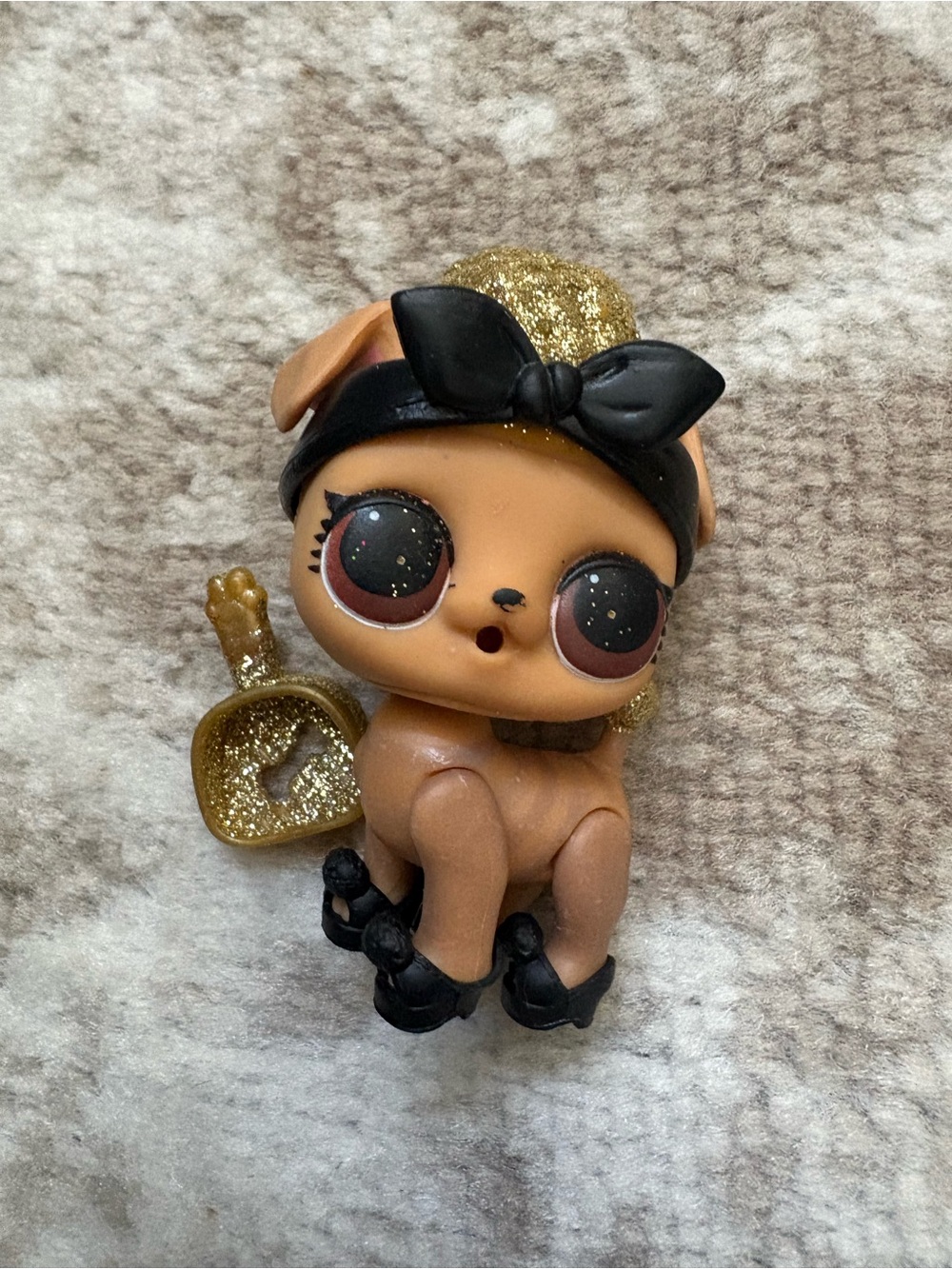 L.O.L. Surprise! Pets Pup Bee Doll & Accessories